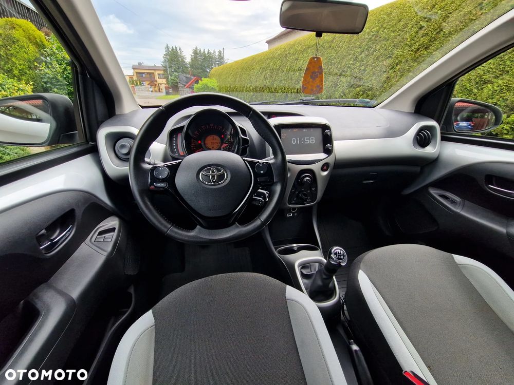 Toyota Aygo 1.0 VVT-i Sprint EU6 - 6