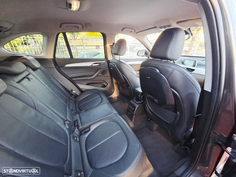 BMW X1 20 d xDrive Auto Line Sport - 3