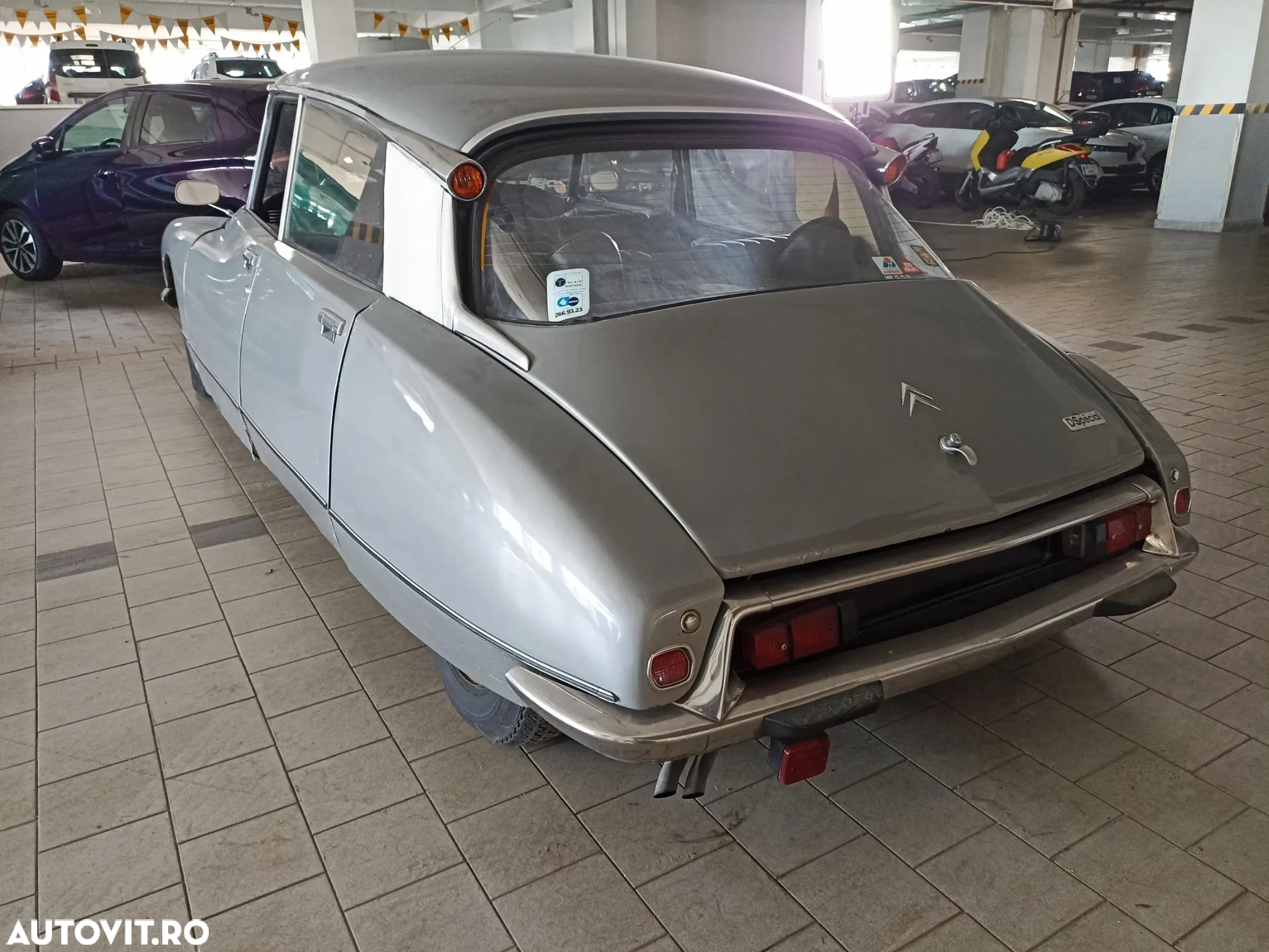 Citroën DS - 7