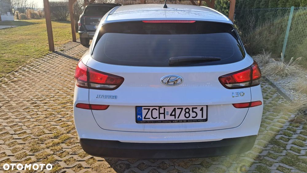Hyundai i30 1.4 Classic - 4