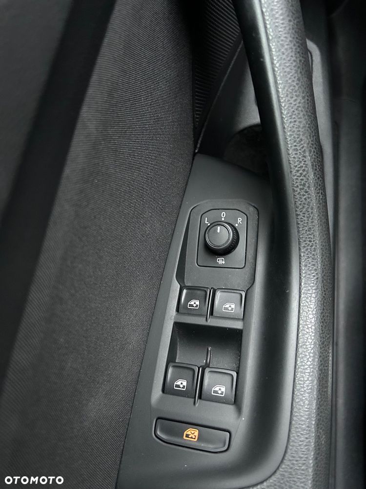 Volkswagen Passat 2.0 TDI EVO Business - 11