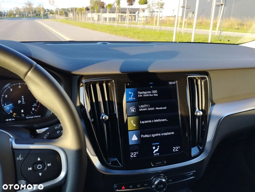Volvo V60 B3 B Momentum - 22