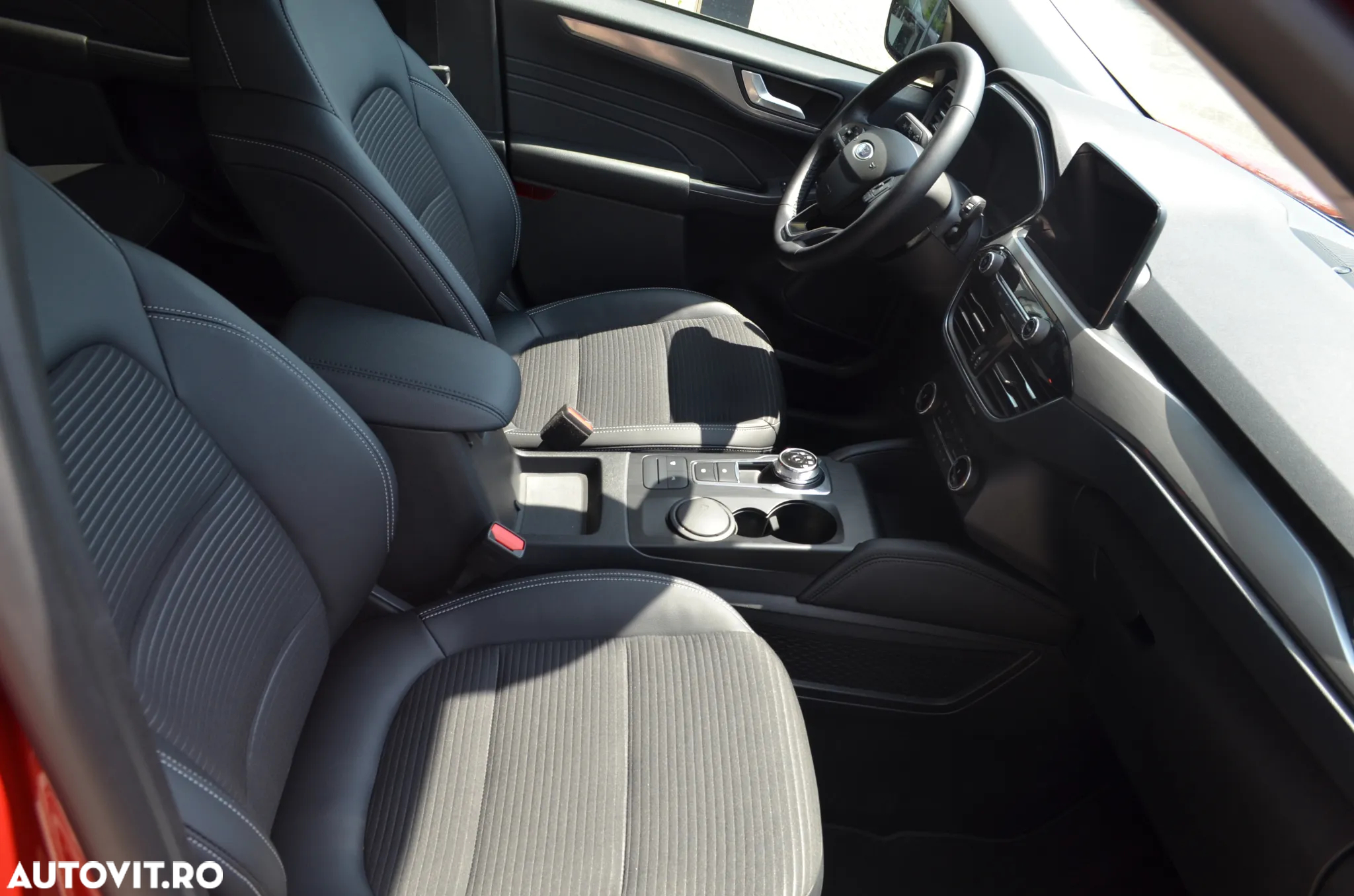 Ford Kuga 2.5 Duratec FWD FHEV Titanium - 7