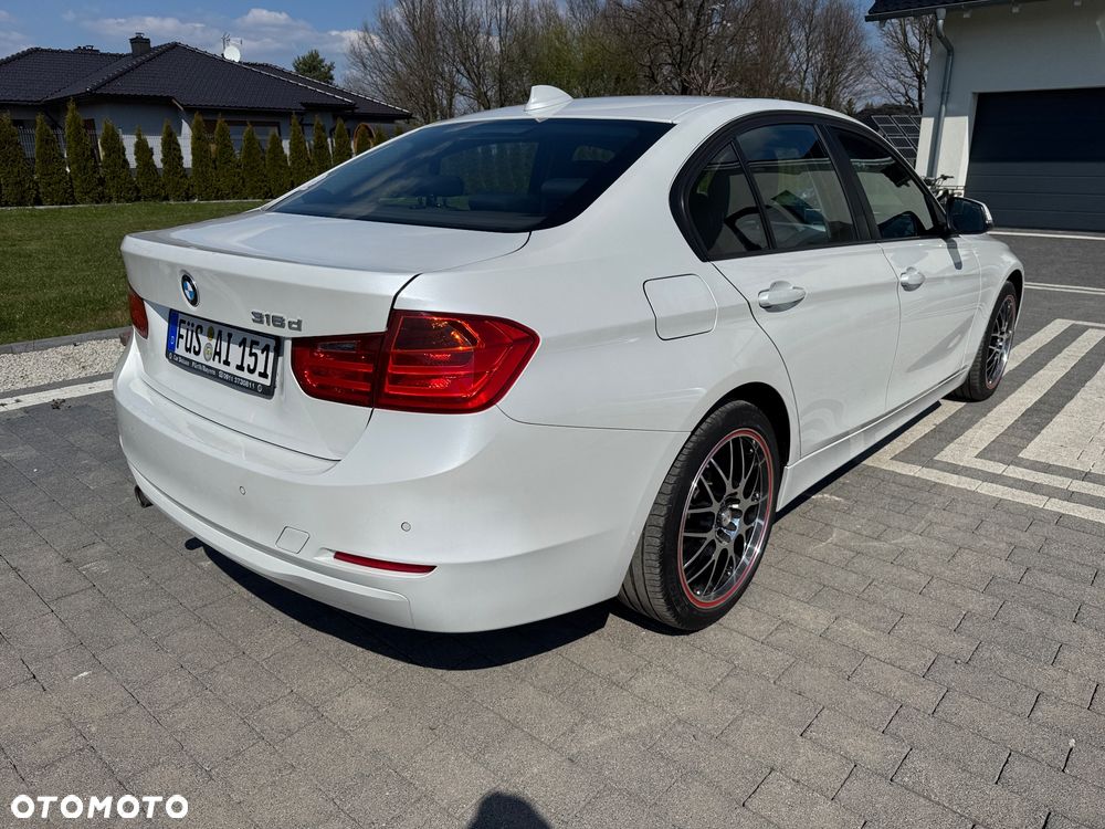 BMW Seria 3 318d DPF - 4