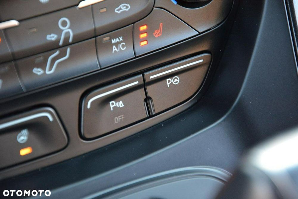 Ford Kuga 2.0 TDCi AWD ST-Line - 27