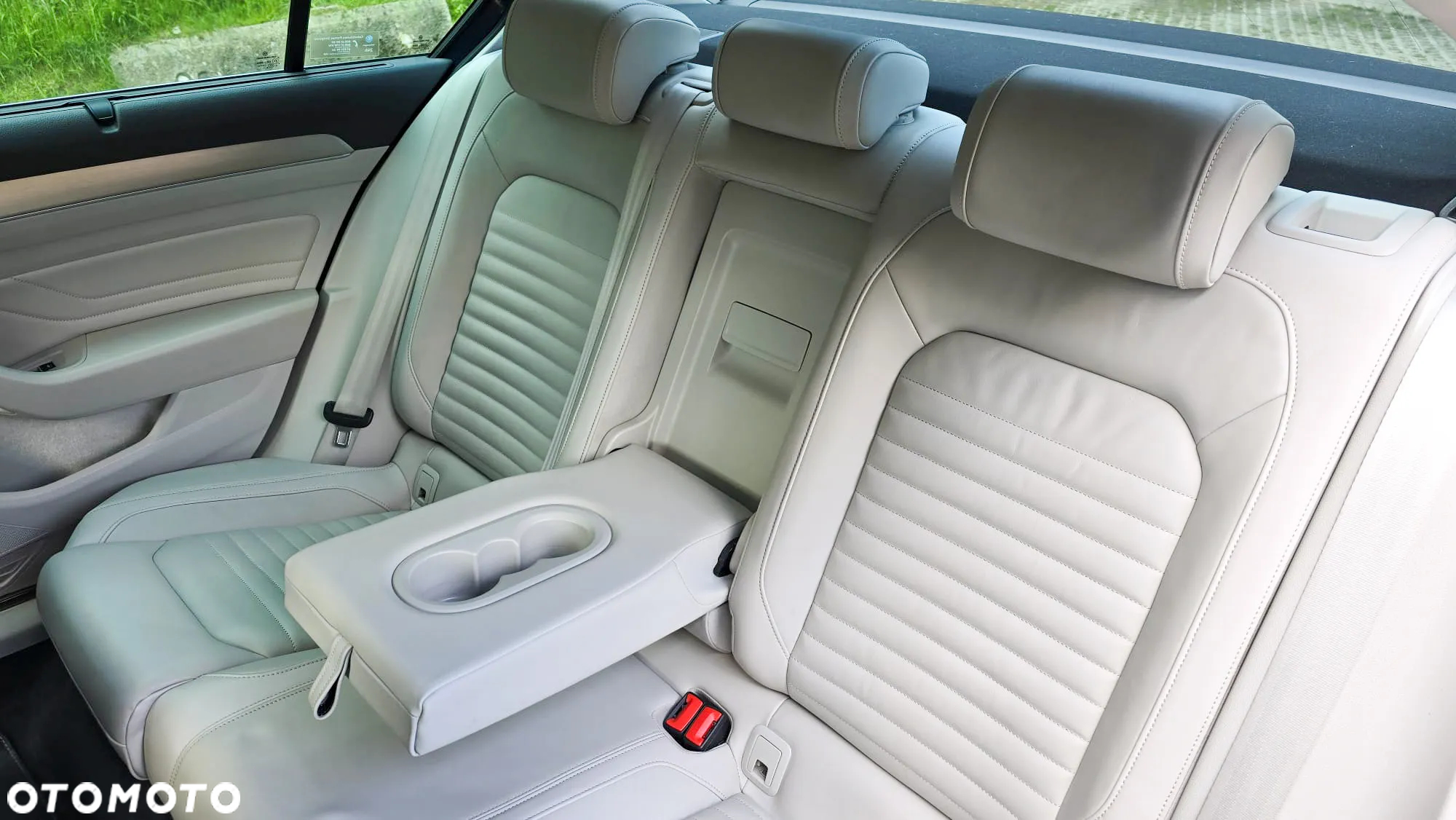 Volkswagen Passat - 23