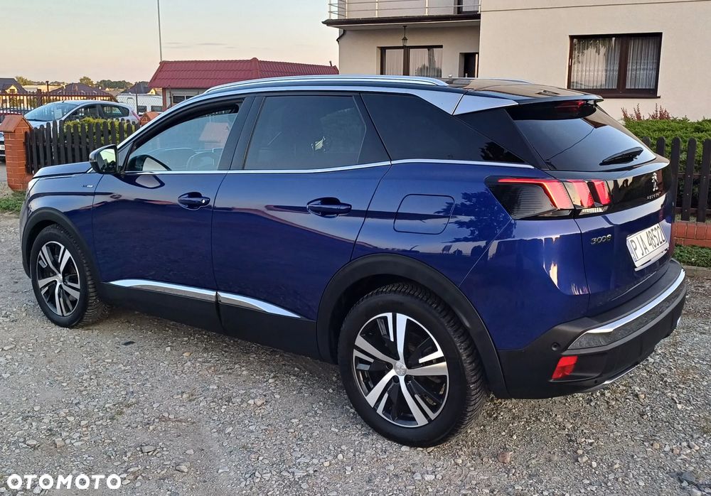 Peugeot 3008 1.6 PureTech HYbrid GT Line S&S EAT8 - 3