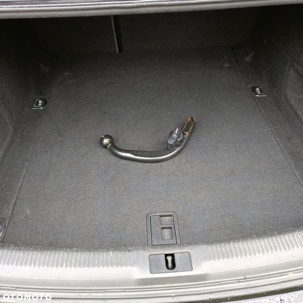 Audi A4 Limousine - 14