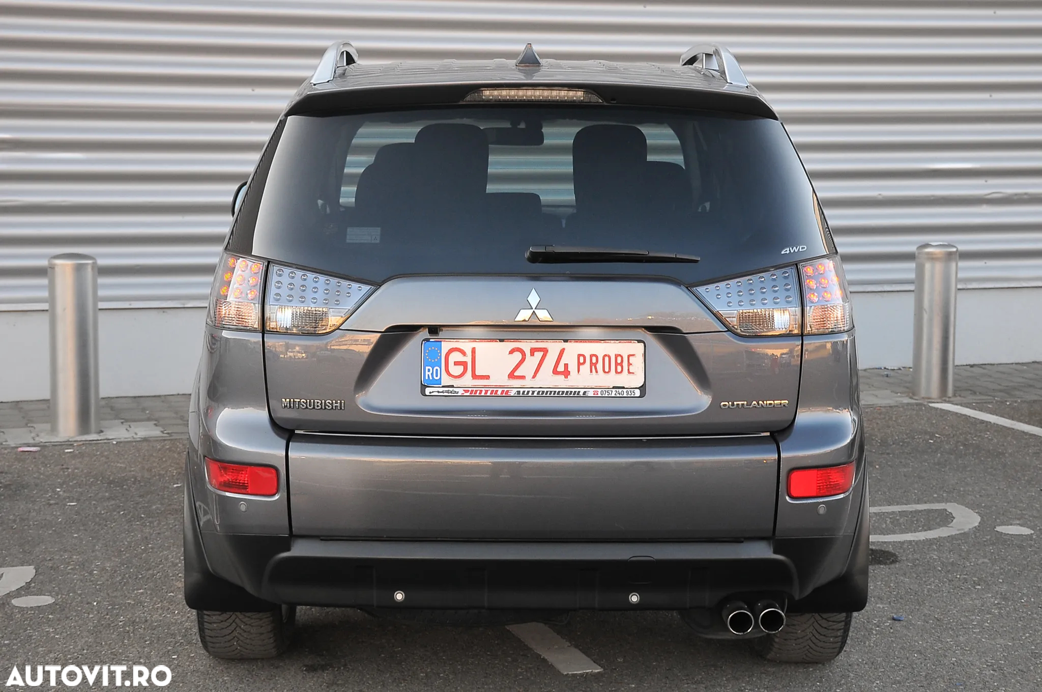 Mitsubishi Outlander 2.0 DI-D 4WD Instyle - 12