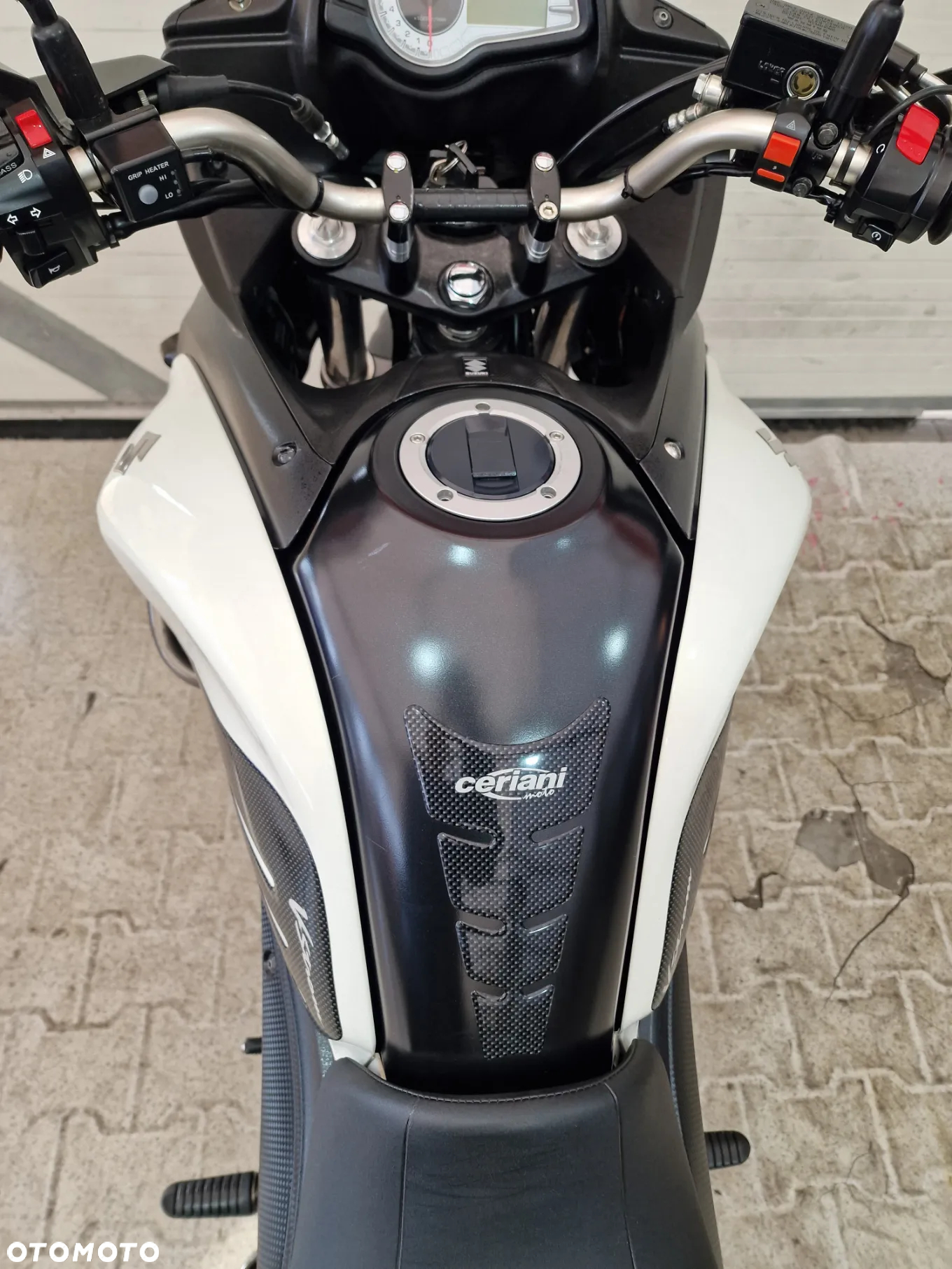 Suzuki DL - 29