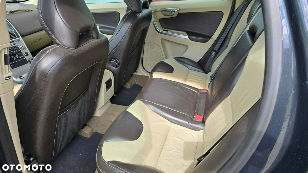 Volvo XC 60 - 11