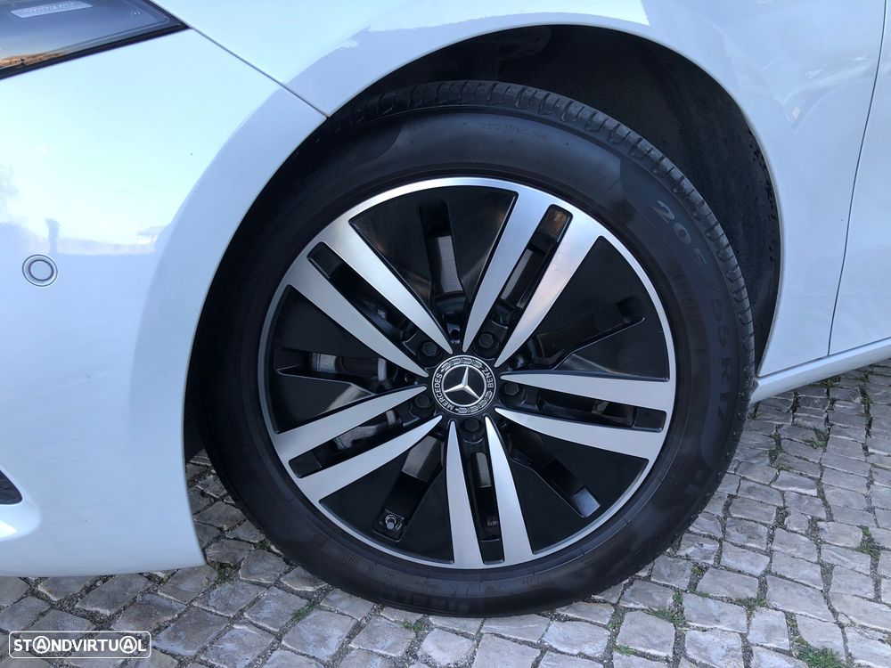 Mercedes-Benz A 250 e 8G-DCT Progressive - 17
