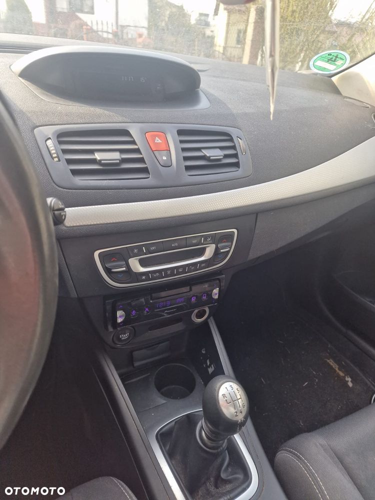 Renault Megane 1.9 dCi FAP Dynamique - 7