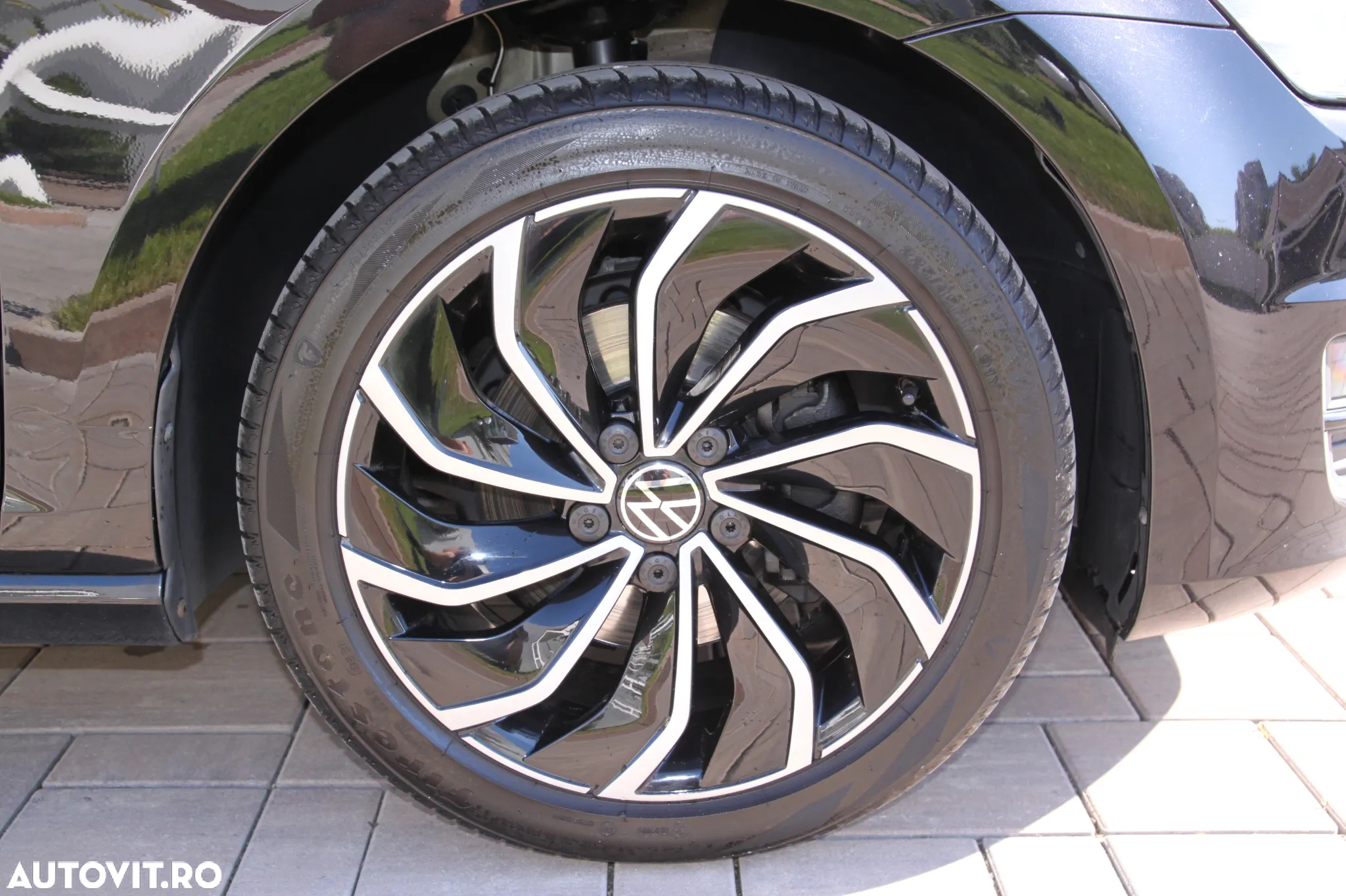Volkswagen Golf 2.0 TDI DSG BMT Highline - 3