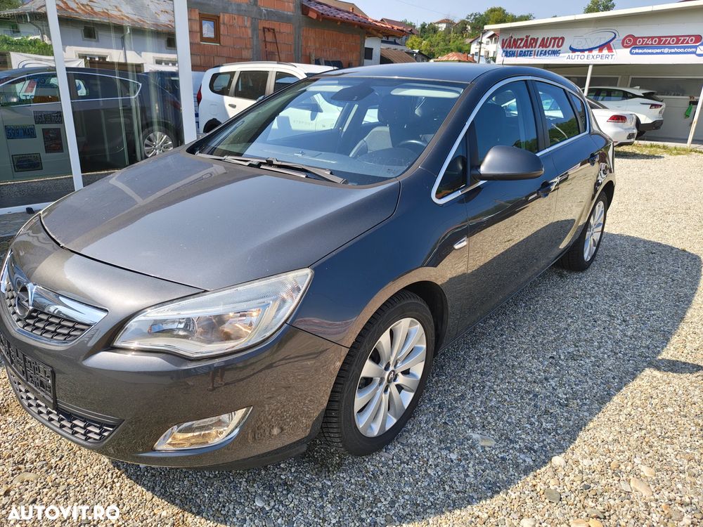 Opel Astra 1.4 Turbo Cosmo - 3