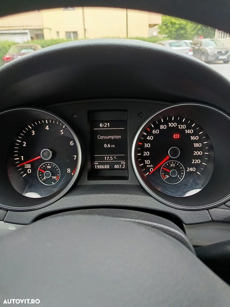 Volkswagen Golf - 5