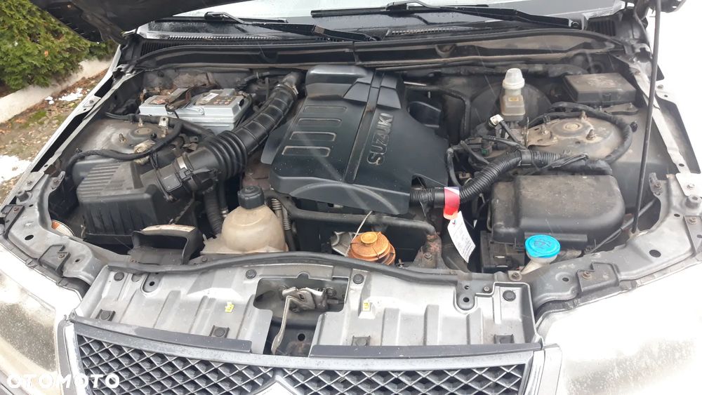 Suzuki Grand Vitara 1.9 DDiS De luxe - 9