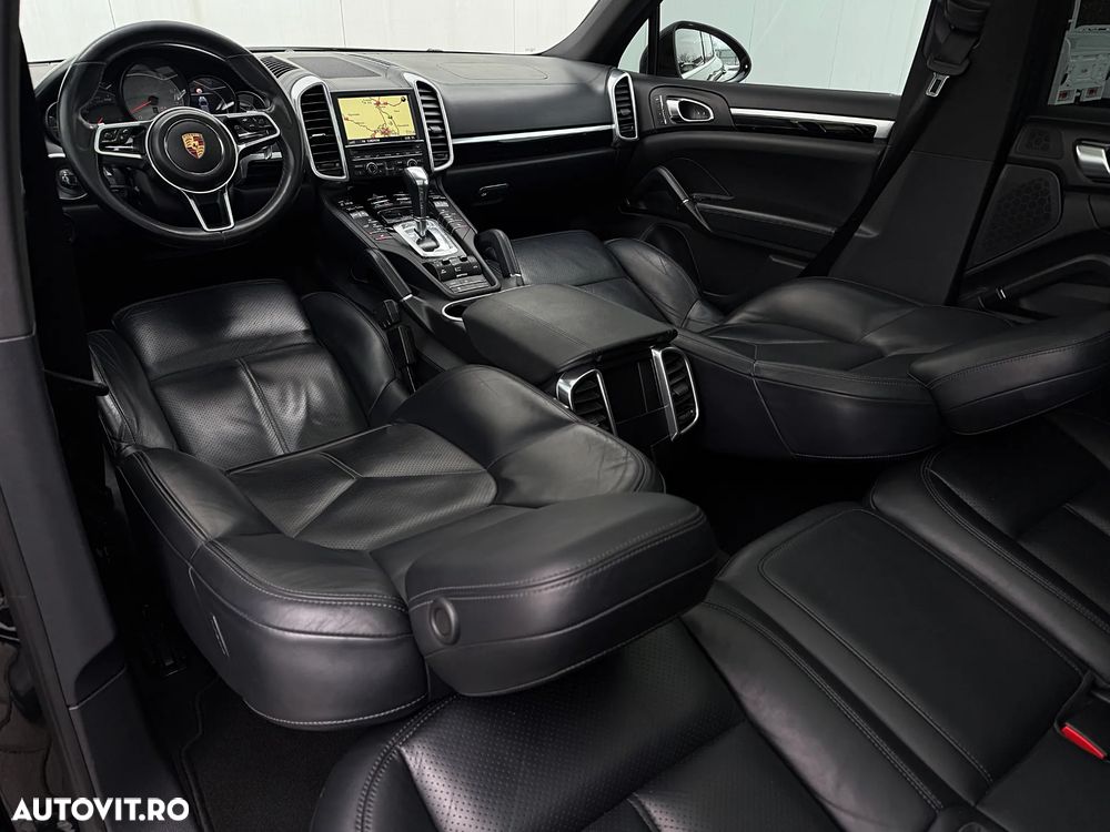 Porsche Cayenne S Platinum Edition - 18