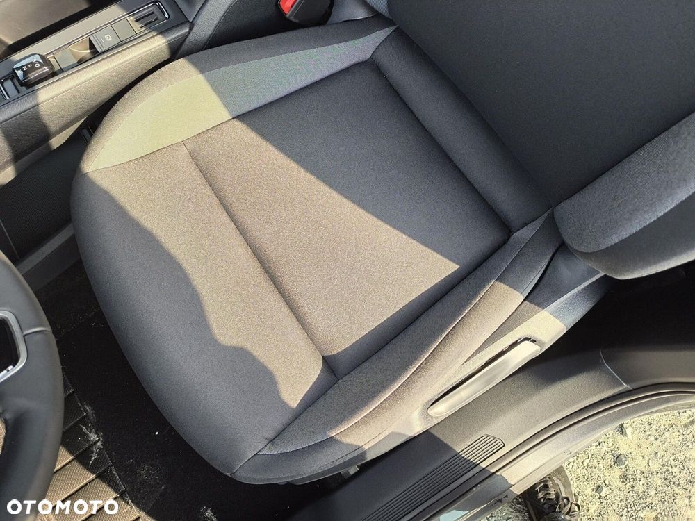 Skoda Elroq 60 63kWh - 12