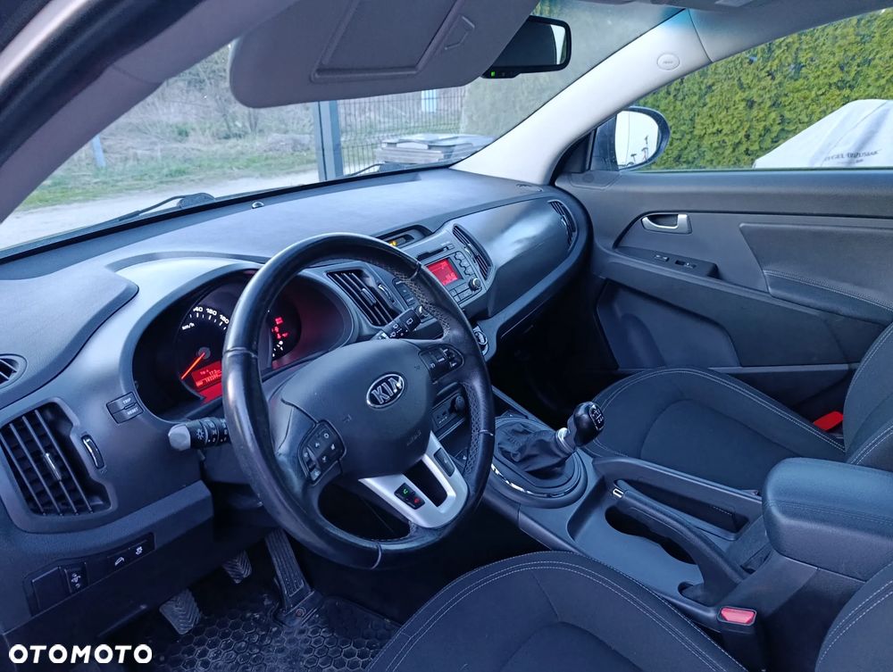 Kia Sportage - 13