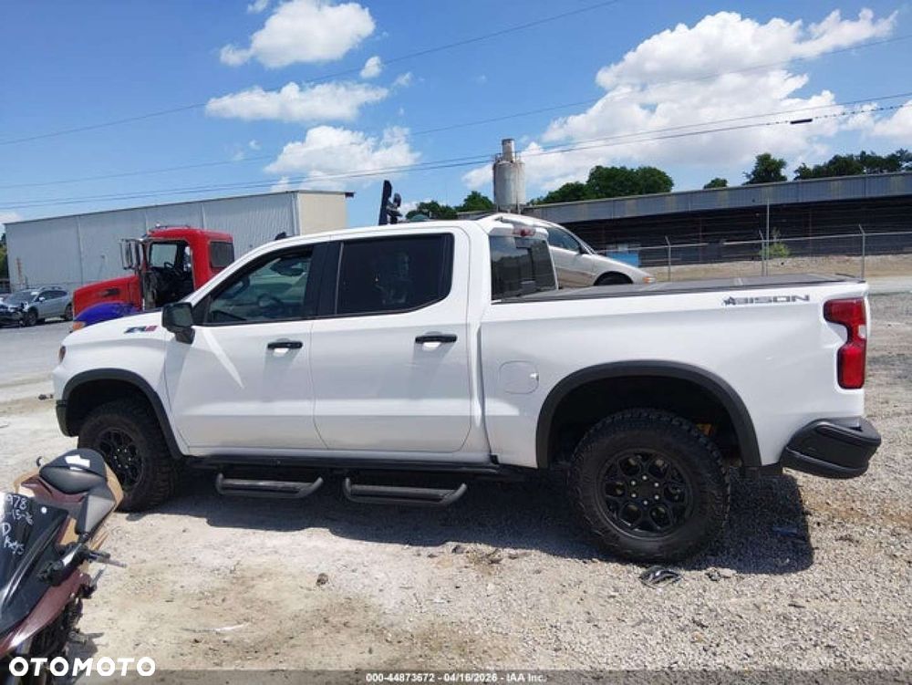 Chevrolet Silverado - 2