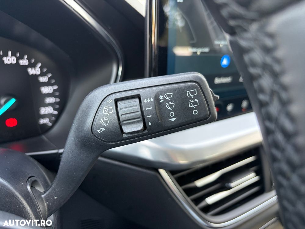 Ford Focus 1.0 EcoBoost MHEV Titanium - 18