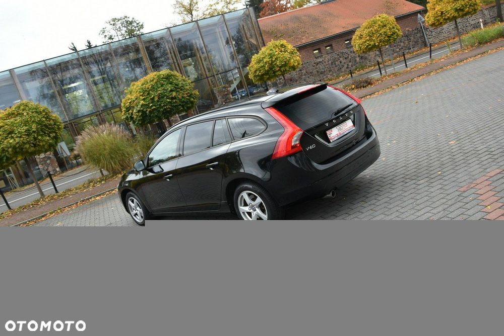 Volvo V60 D2 Kinetic - 17