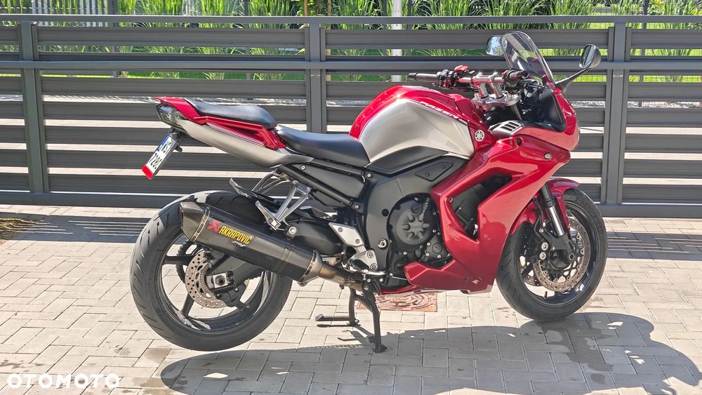 Yamaha FZ - 4