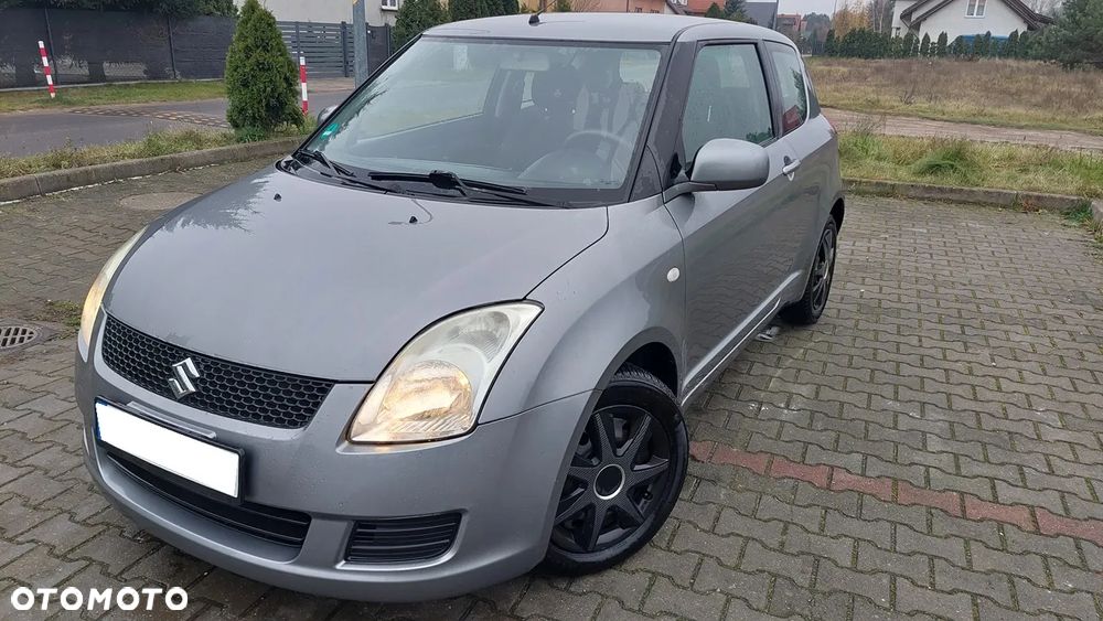 Suzuki Swift - 1