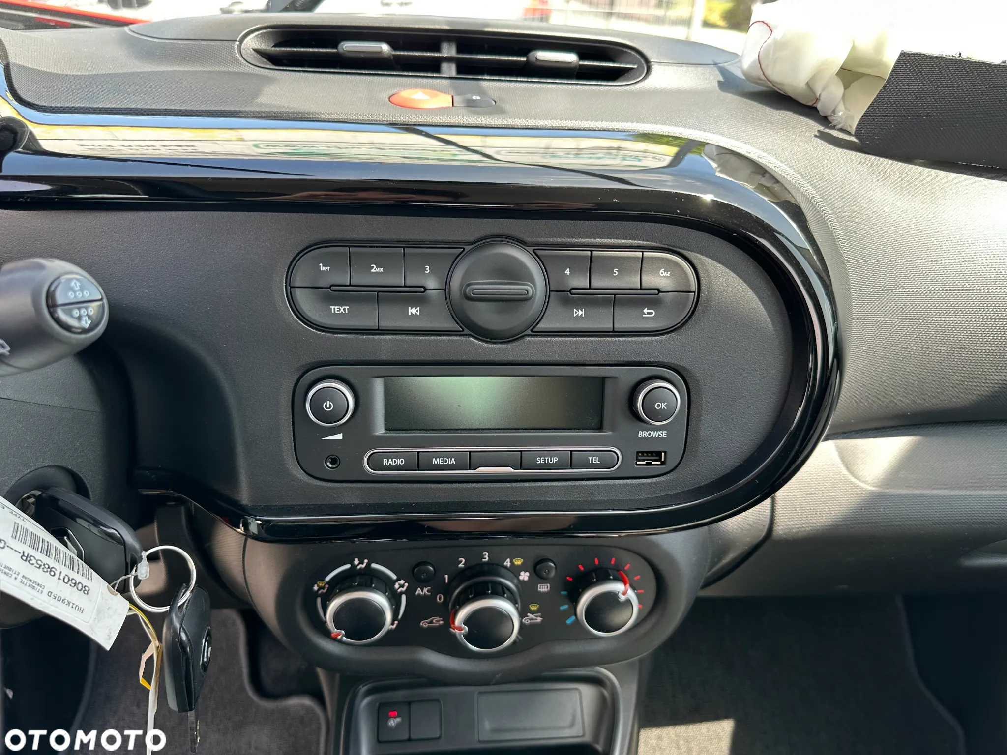 Renault Twingo SCe 75 LIMITED - 32