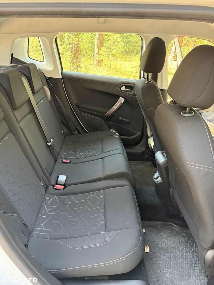 Peugeot 2008 1.2 VTi/Pure Tech Active - 12