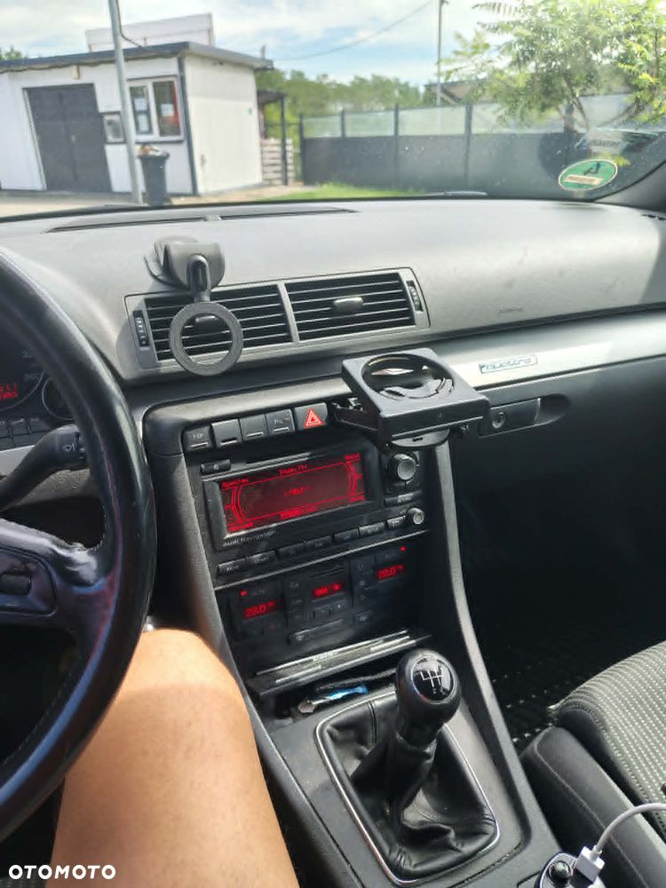 Audi A4 Avant - 7