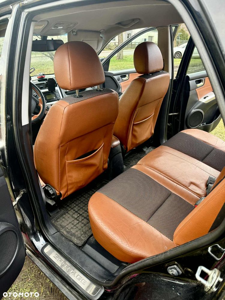 Kia Sportage 2.0 d Freedom - 11