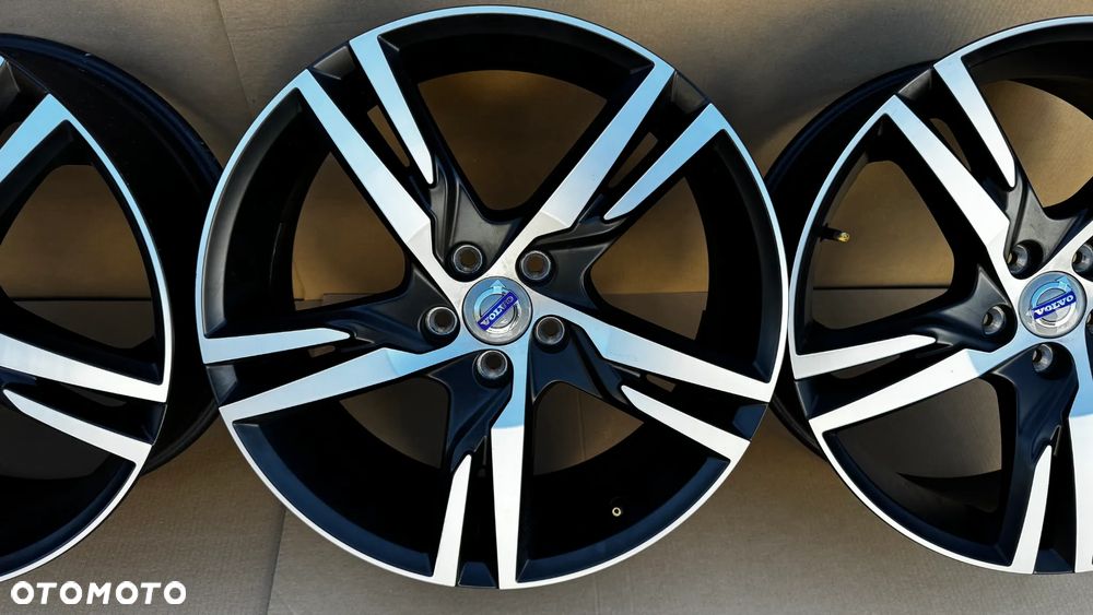 ALUFELGI  FELGI ALUMINIOWE VOLVO XC60 II V60 S60 R DESIGN 7,5x19 ET50,5 - 7
