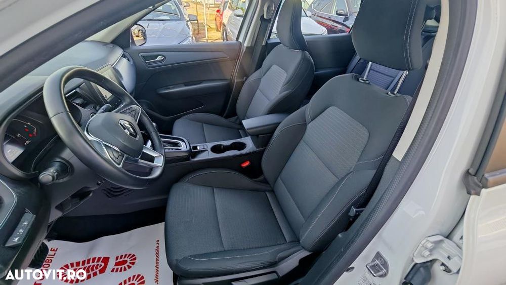 Renault Arkana E-TECH 145 Evolution - 11