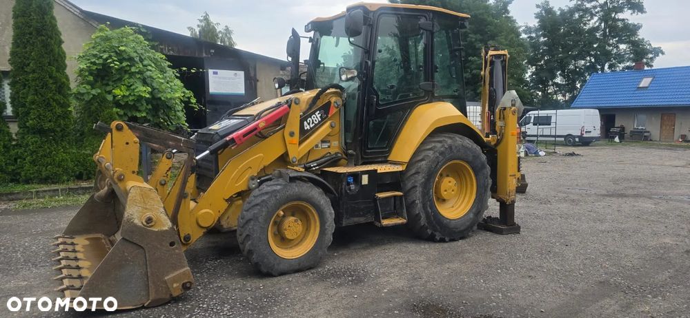 Caterpillar 428F2 - 1