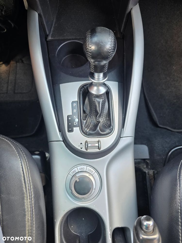 Citroën C-Crosser 2.2 HDi Exclusive DCS - 24