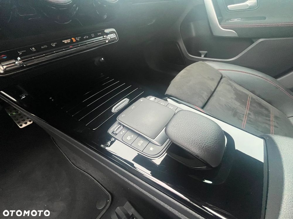 Mercedes-Benz Klasa A 220 d 8G-DCT AMG Line - 15
