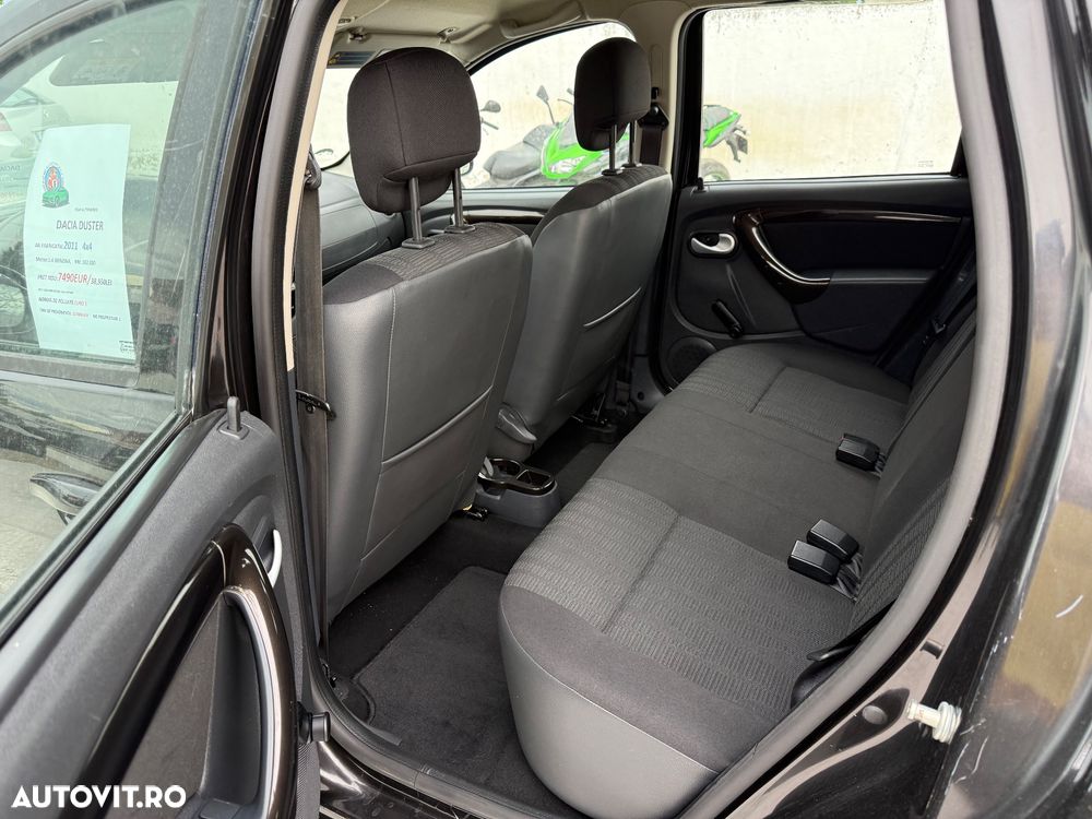 Dacia Duster SCe 115 4x4 Prestige - 11