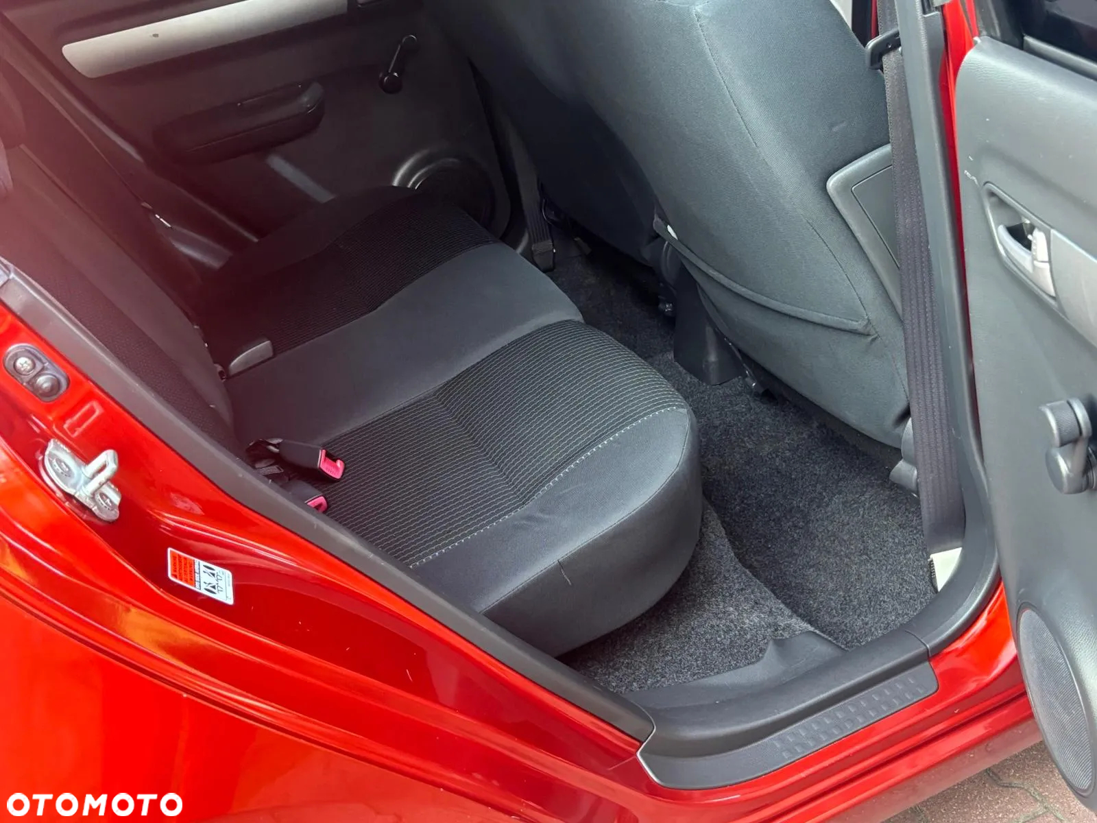 Suzuki Swift 1.3 Sunlight Edition - 28