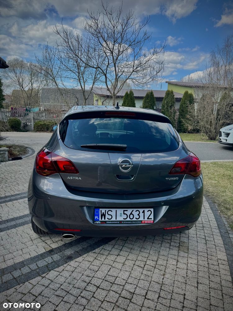 Opel Astra 1.4 T Cosmo - 10