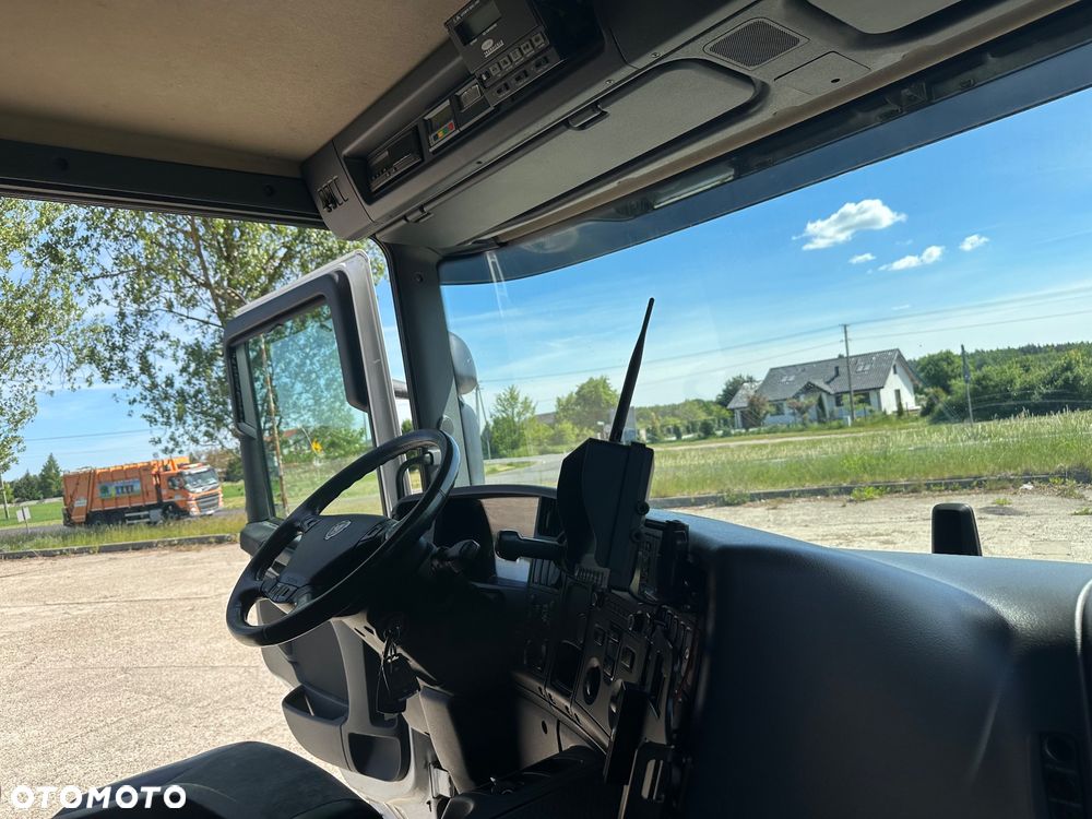 Scania P 320  CHLODNIA CARRIER  1250M  24 PALETY - 10