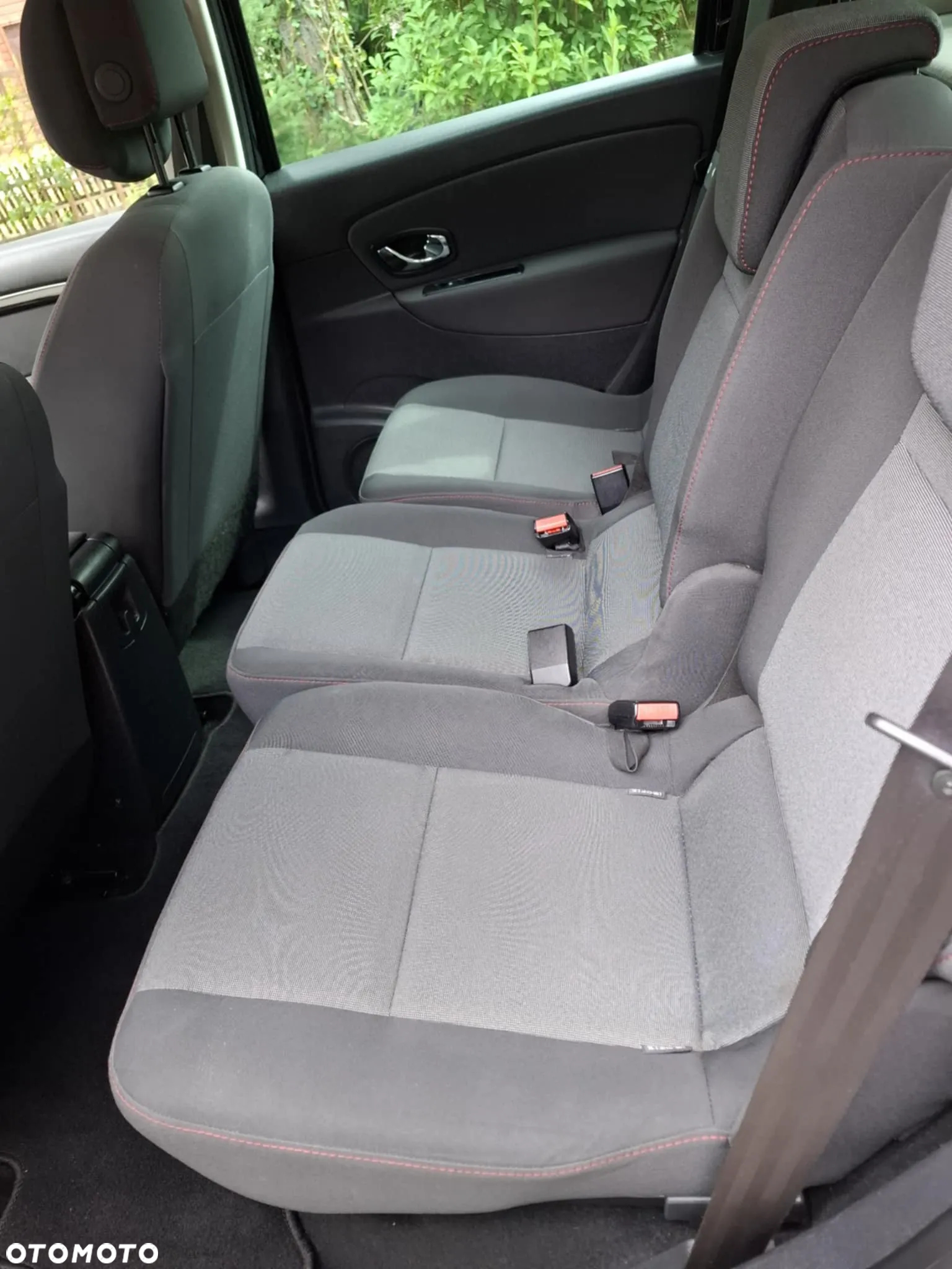 Ford C-MAX 1.6 TDCi Edition - 10