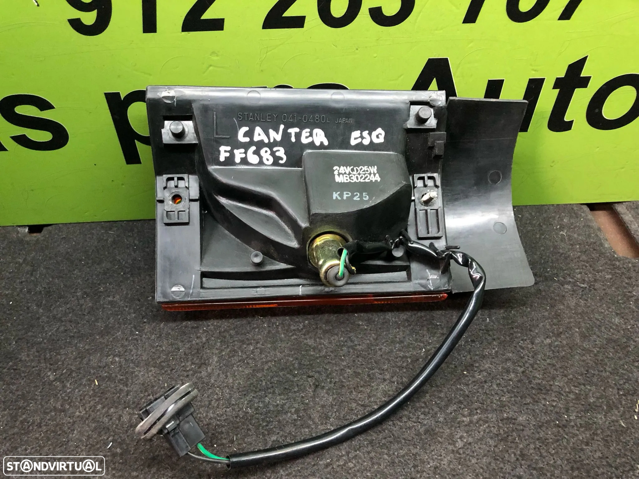 MITSUBISHI CANTER PISCA FRENTE ESQUERDO - Z683 - 3