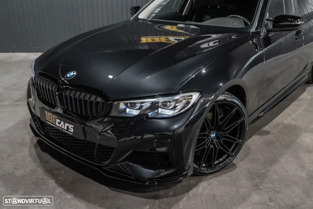 BMW 318 i Aut. M Sport - 35