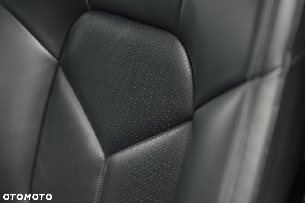 Porsche Macan - 28