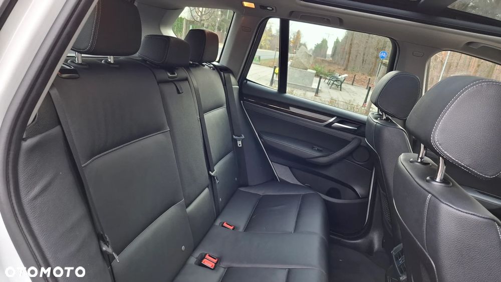 BMW X3 xDrive28i Sport-Aut xLine - 25