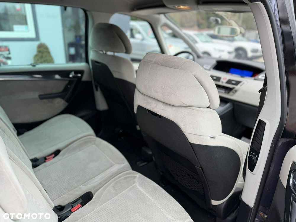 Citroën C4 Grand Picasso 1.6 HDi FAP Exclusive - 23