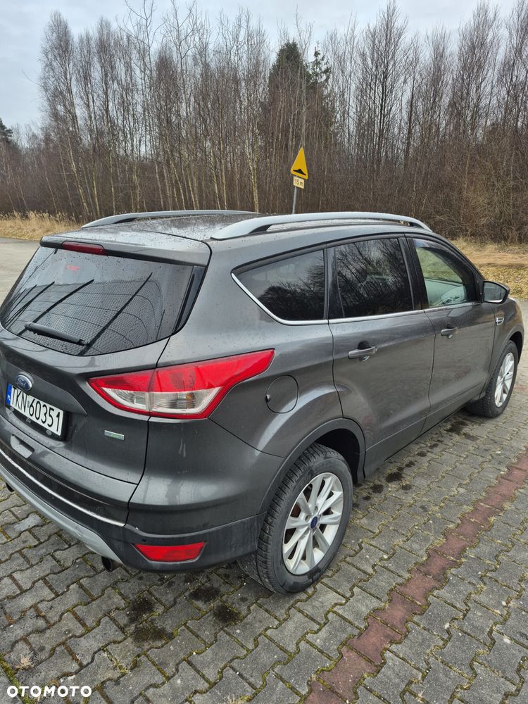 Ford Kuga 1.5 EcoBoost 2x4 Titanium - 4
