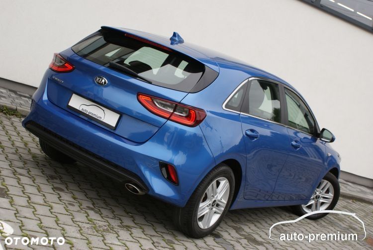 Kia Ceed - 37